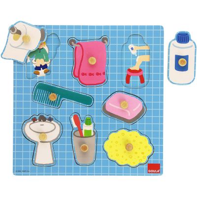 GOULA  fa&ccedil;onner des pi&egrave;ces de puzzle 8 dans le bain