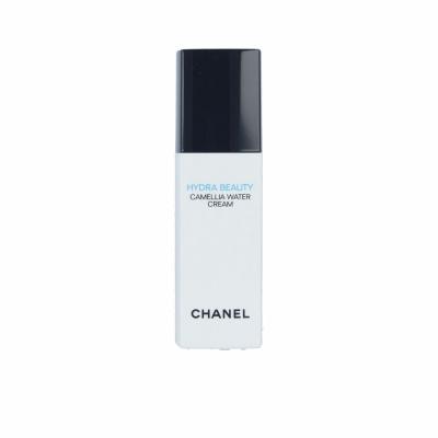 CHANEL FLUIDE HYDRATANT ILLUMINATEUR Multicolore 