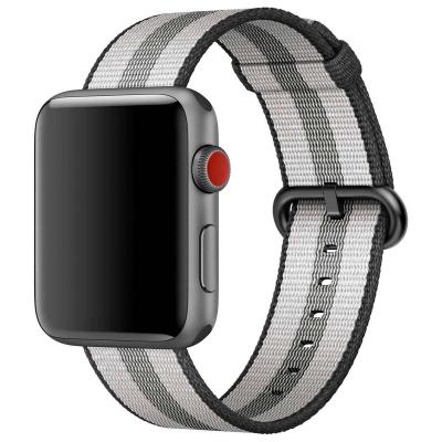 APPLE Bracelet en nylon tress&eacute;  Watch Series 1 t/m 11 / SE / Ultra (44/45/46/49 mm) - Black Stripe