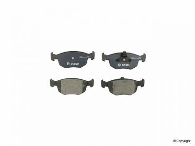 BOSCH Kit de plaquettes de frein, frein &agrave; disque  0 986 424 266