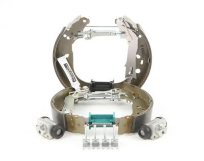 BOSCH  Jeu de m&acirc;choires de frein 0 204 114 677 CITROEN NEMO