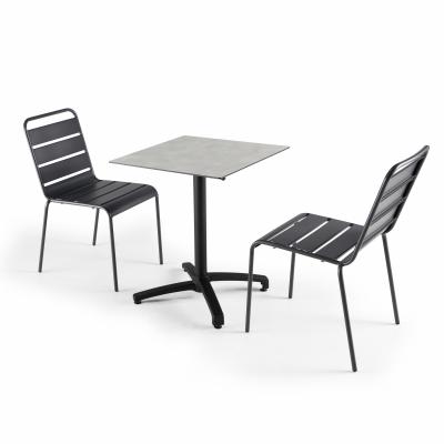  Ensemble table de jardin stratifi&eacute; beton clair et 2 chaises grises