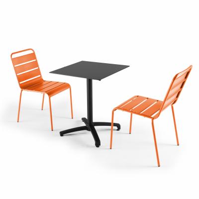  Ensemble table de jardin statifi&eacute; noir et 2 chaises orange