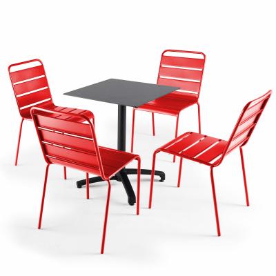  Ensemble table de jardin statifi&eacute; ardoise fonc&eacute; et 4 chaises rouge