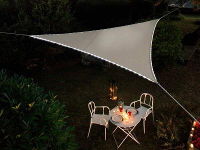 JARDILINE Voile d'ombrage triangulaire Leds solaires Taupe + Adaptateur