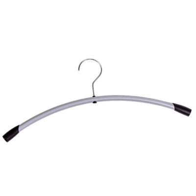 ALBA  lot de 6 cintres metal et plastique