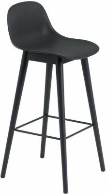 Tabouret de bar avec dossier Fiber composite bois et plastique noir & pi&egrave;tement bois H97,5 cm - Muuto