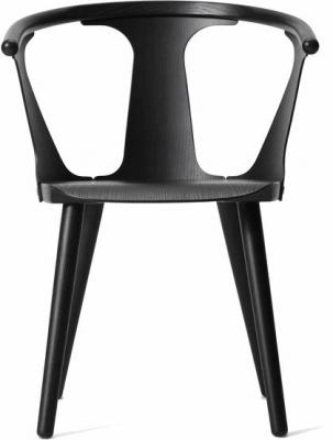 &TRADITION Chaise en ch&ecirc;ne laqu&eacute; noir SK1 In Between -
