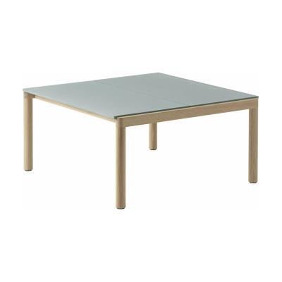 Muuto - Couple Table basse, 84 x 80 cm, 2 Plain, ch&ecirc;ne / pale blue