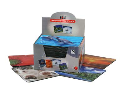  TNB Bo&icirc;te pr&eacute;sentoir avec panach&eacute; de 40 tapis de souris illustr&eacute;s