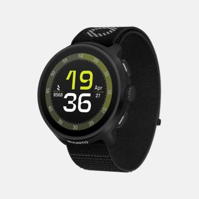 SUUNTO Montre connect&eacute;e sport GPS -  RUN ALL BLACK - Amoled - Altim&egrave;tre 