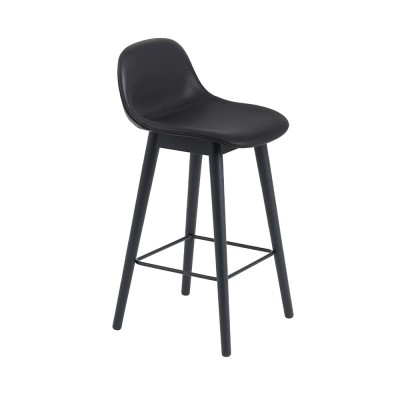 Tabouret avec dossier Fiber cuir noir & pi&egrave;tement bois H87,5 cm - Muuto