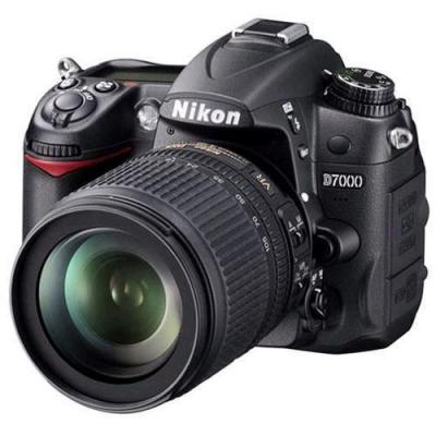 NIKON Reflex D7000 - Noir + Objectif 18-105mm AF-S Nikkor G ED VR f/3.5-5.6