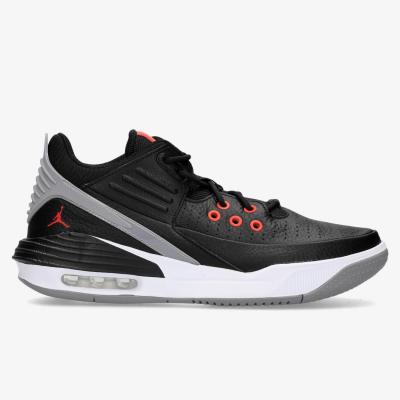 JORDAN Chaussures de basket-ball homme Max Aura 5 . Couleur: Noir 