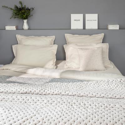 MADURA - Couvre-lit matelass&eacute; Malo - Craie - 240x260 cm