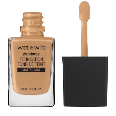 WET N WILD  Fond de teint Photofocus Desert Beige moyen fonc&eacute;