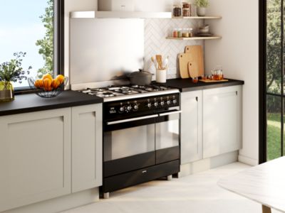 SMEG  - Cuisini&egrave;re Gaz Centre de Cuisson 90cm SCB92 