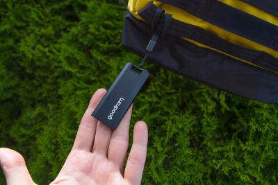 GOODRAM Disque Dur Externe  Move Ridge 1 TB SSD