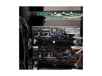 APC  KVM 2G Analog - commutateur KVM - 8 ports - Montable sur rack - Conformite TAA