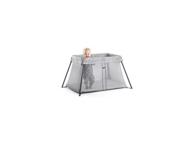 BABYBJORN Lit parapluie BabyBj&ouml;rn Light Argent + Drap housse blanc 