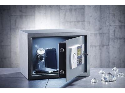 XCASE Coffre-fort en acier avec code num&eacute;rique et &eacute;cran LCD