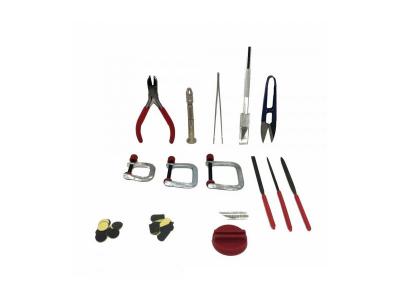 HUMBROL Coffret outillage mod&egrave;le moyen 