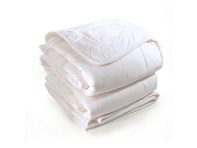 LINNEA Couette 260x240 cm &eacute;t&eacute; bamboo garnissage viscose de bambou 200g/m2