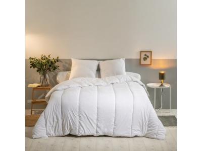 BLEU CALIN Couette  microfibre sanitized anti-acariens 240x260cm