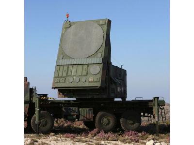 TRUMPETER Maquette camion  MPQ-53 RADAR DE SUIVI DE BANDE C- 1/35 - Ma