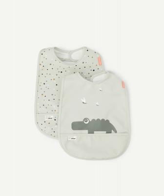 DONE BY DEER  - Bavoir avec velcro Croco, vert (set de 2)