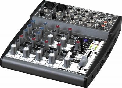BEHRINGER  XENYX 1204USB table de mixage studio/live