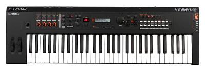 YAMAHA  MX61 II Music Production Synthesizer Package Black