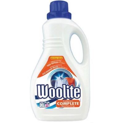 WOOLITE Lessive liquide Tous textiles - Flacon de 1,5 litres - 